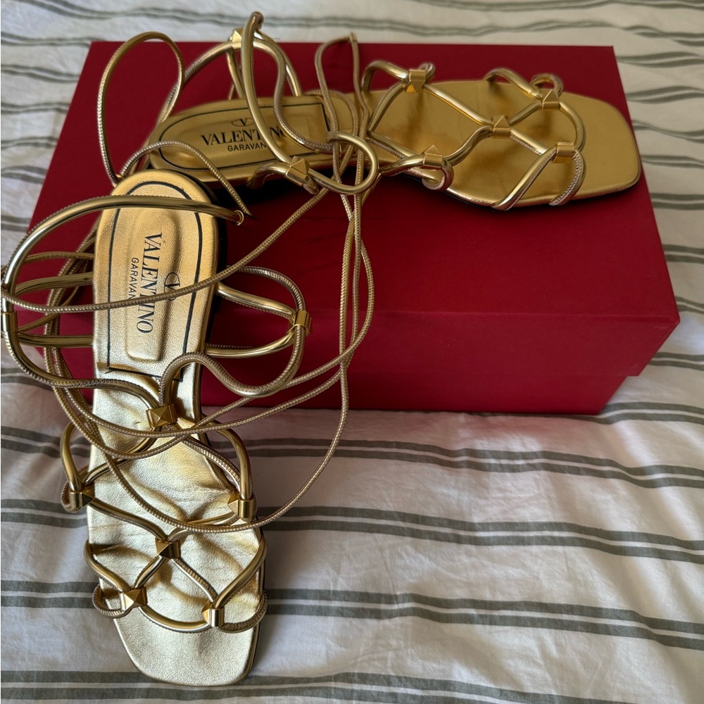 Valentino Garavani Rockstud Embellished Sandals